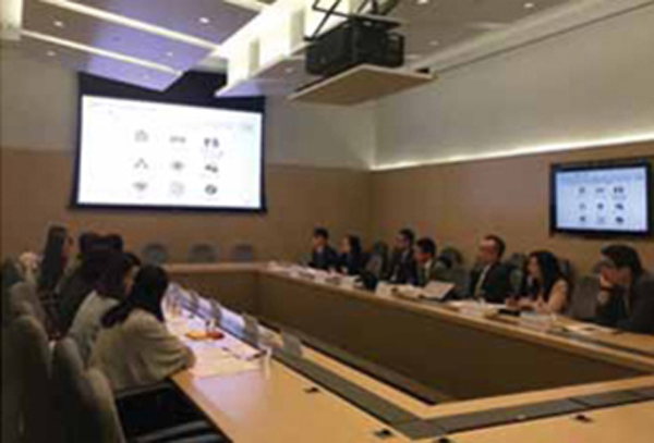 many people in a meeting